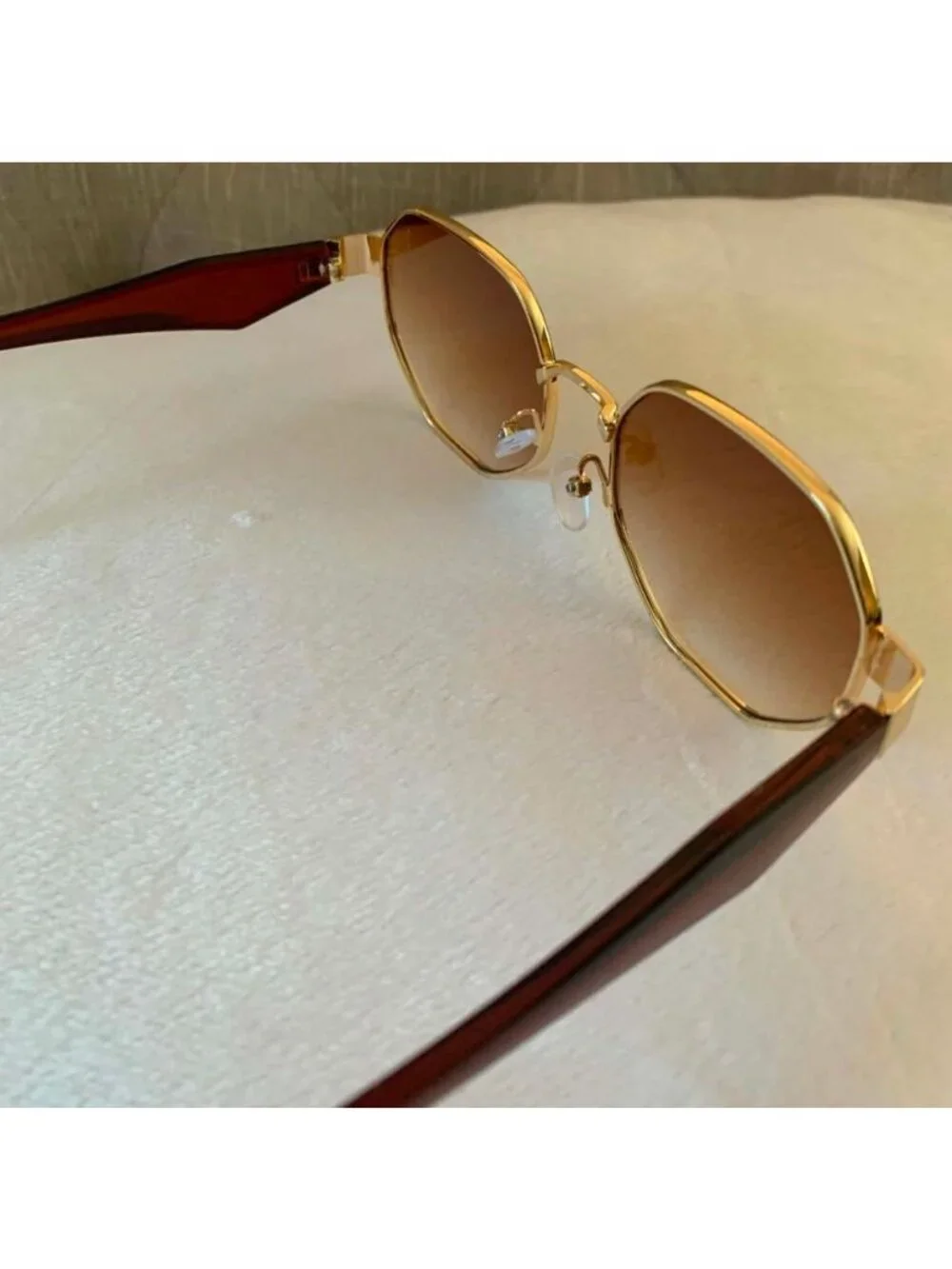 Unisex Vintage Style Octagonal Gold Frame Sunglasses W/ Gradient Tea Brown Lense